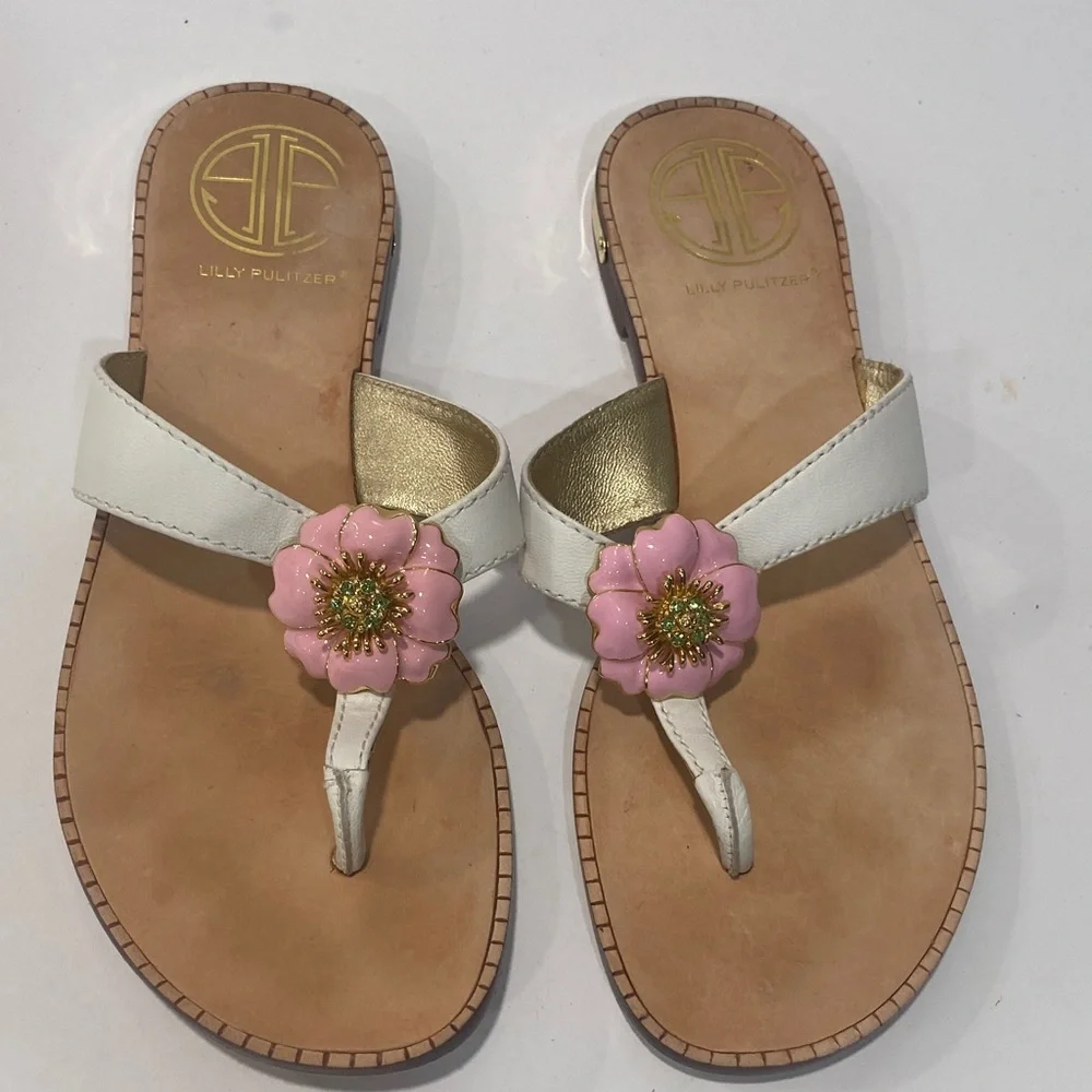 Lilly Pulitzer White Sandals with Pink Floral Accent - Picture 4 of 8